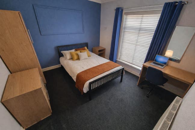 4 Bedroom House for Student Accomodation Main Photo