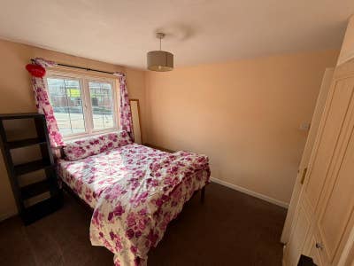 Room for Rent  Main Photo