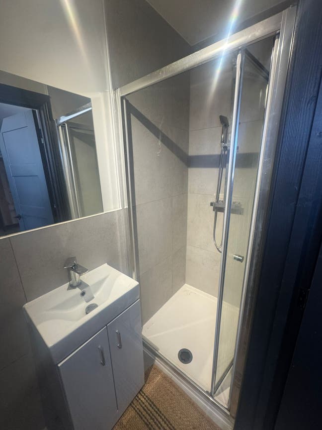 Luxury rooms to rent! Rent deposit scheme accepte! Main Photo