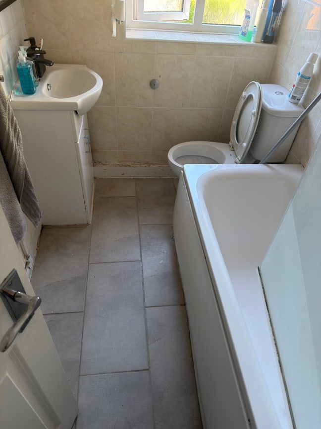 A Lovely room to let in Plumstead Common Main Photo