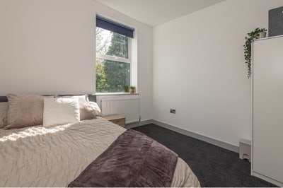 Homely Double Room In Morley -  Bills Inc  Main Photo