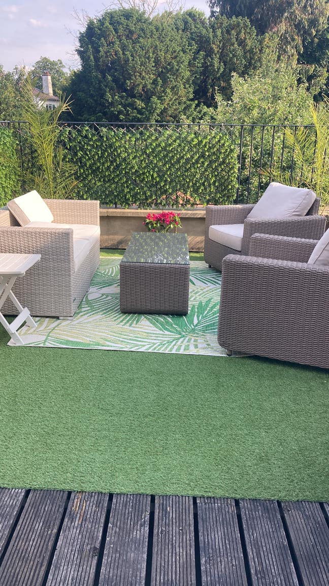 Spacious double room with rooftop Main Photo