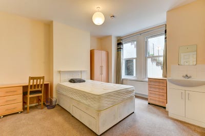 July/August: All Bills inc No Deposit Doubles Main Photo