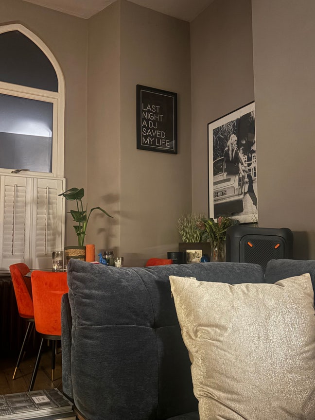 Small double available immediately  Main Photo