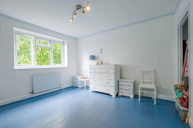 Spacious Double Room in 1st Floor Flat Main Photo