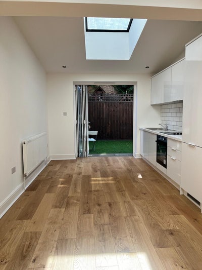  Stunning 2 Bed Ground Floor Flat in Highgate Main Photo