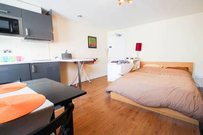 Wonderful Studio To Rent Located On Upper Street,  Main Photo