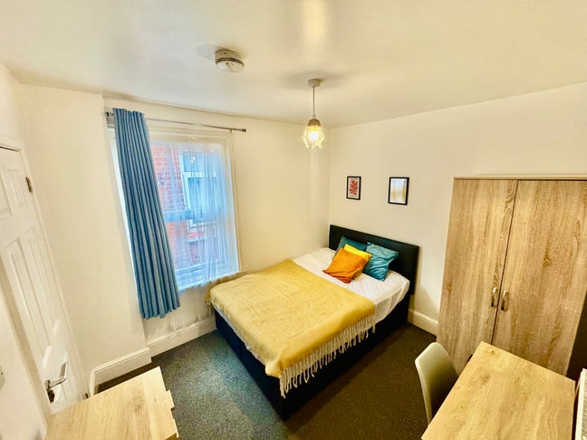Amazing Double Room with En-suite In Southampton Main Photo