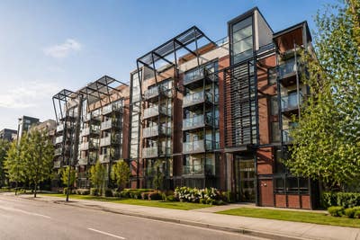 *Massive Storage Double Room in North Greenwich* Main Photo