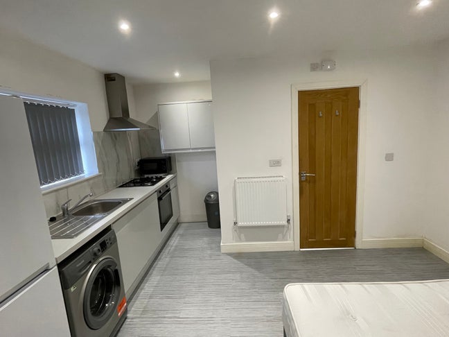 UoB /QE All Inclusive STUDIO for 26/27yr Main Photo