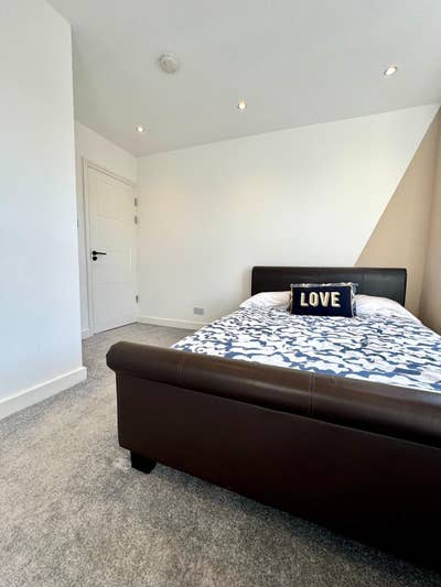 Double En-Suite Room Ready to Move‼️ Main Photo