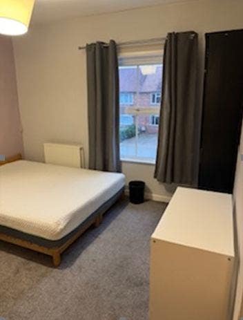 Spare room in Willaston Main Photo