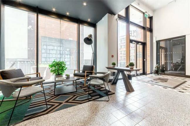 Studio Available Uncle Stockwell - SW8 Main Photo