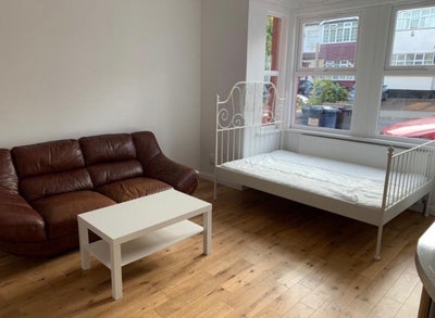 Extra Large En-Suite Room Main Photo