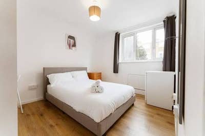 Furnished Double Room - Bushey Station  Main Photo