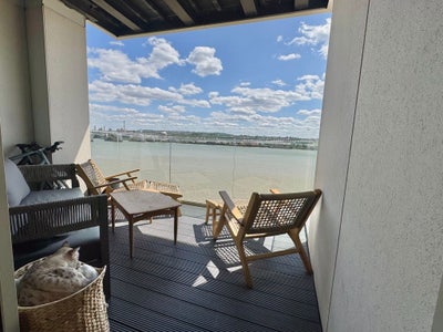 Spacious En-Suite Room | pool +jacuzzi+sauna| Main Photo