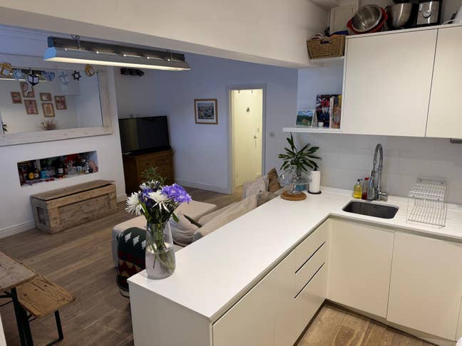 Charming Ground Floor Flat and Garden Main Photo