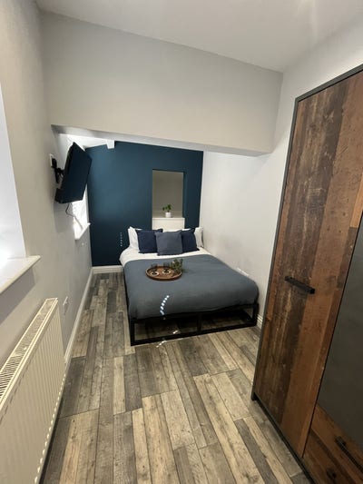 Double En-Suite Room - Close to Town Centre!! Main Photo