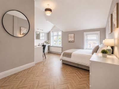 NEWLY Refurbished Double Rooms | Ashley Cross BH14 Main Photo