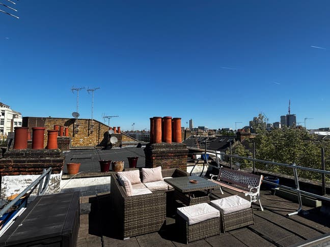 3 bed room to rent in W12 Main Photo