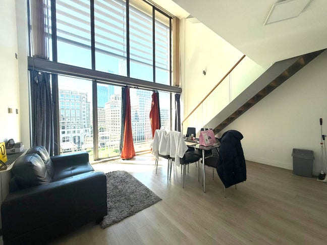Luxury Duplex Apartment in E14 Main Photo