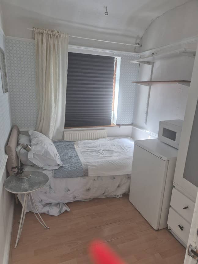 Room in Dollis Hill, Single Bed Main Photo
