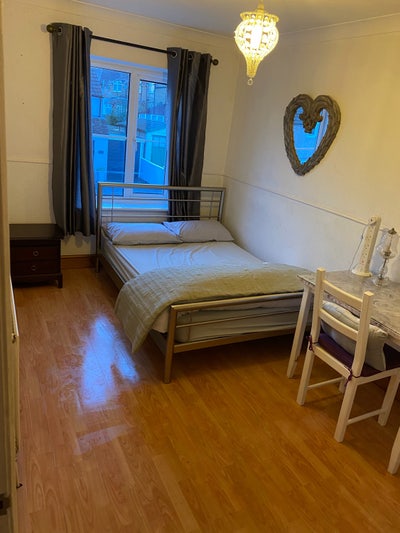 Double room in Crayford  Main Photo