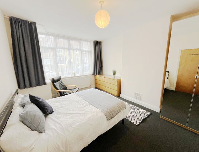 Two Doubles | Professional House | All Bills Inc Main Photo