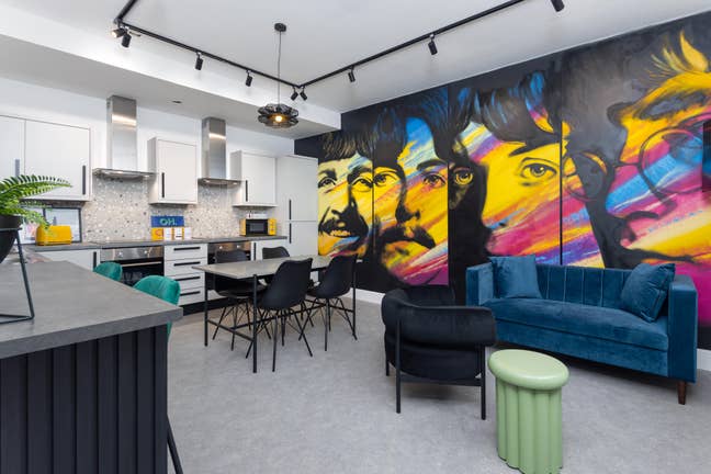 Young Professional Home Full Of Character Main Photo