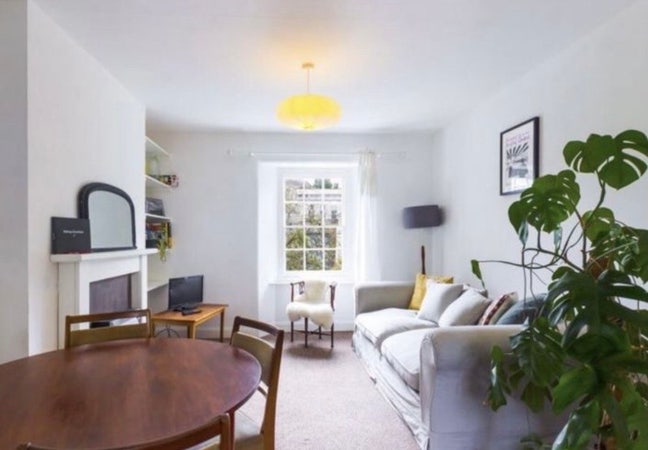 Two doubles available in central Falmouth flat  Main Photo