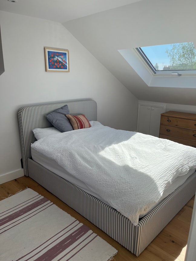 Sunny, newly refurbished double room  Main Photo