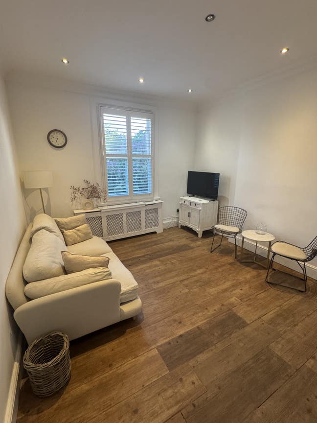 One bedroom flat in Putney  Main Photo
