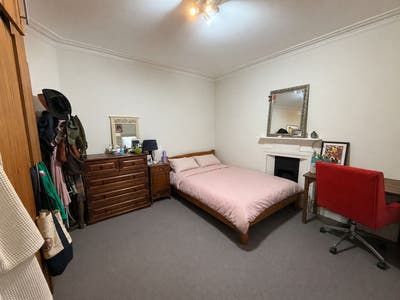 Join us in a friendly 3-bed in Maida Vale! Main Photo