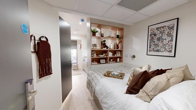 Studio Takeover – Crown Place Birmingham(Yugo)May! Main Photo