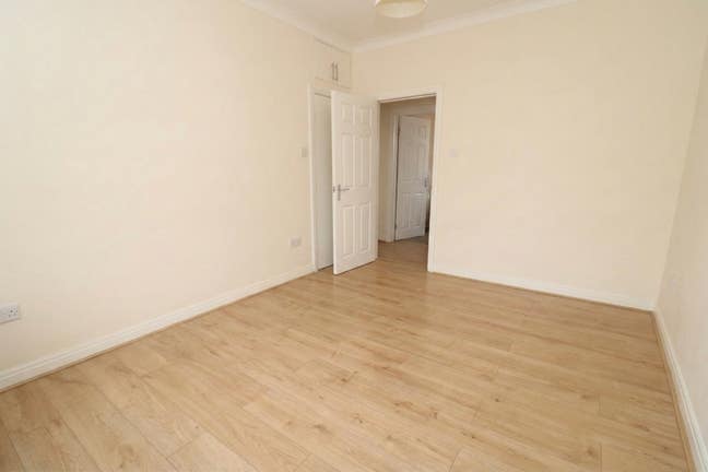 Stunning Studio 5mins Walk Elizabeth Line(Parking) Main Photo