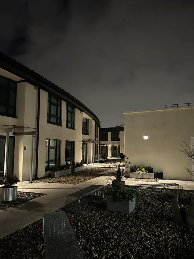 Ensuite Double Room - 2min walk from Cutty Sark st Main Photo