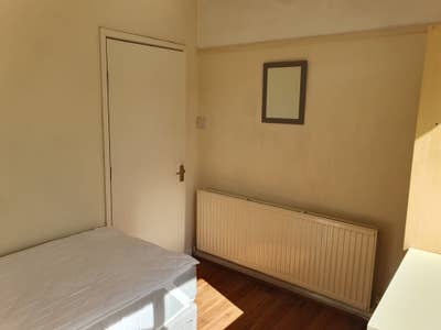 Single room in Bangor for HOUSE SHARE Main Photo