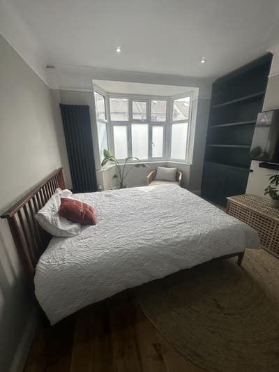  Spacious room in Tooting Broadway - &pound;875 pcm incl Main Photo