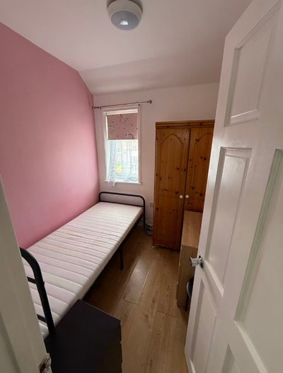 Furnished Single and Double Room for Rent  Main Photo