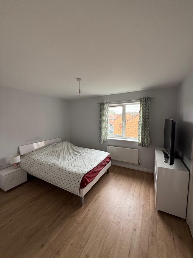 Luxurious Ensuite Double Bedroom Main Photo