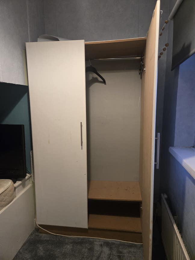 Single Room Main Photo