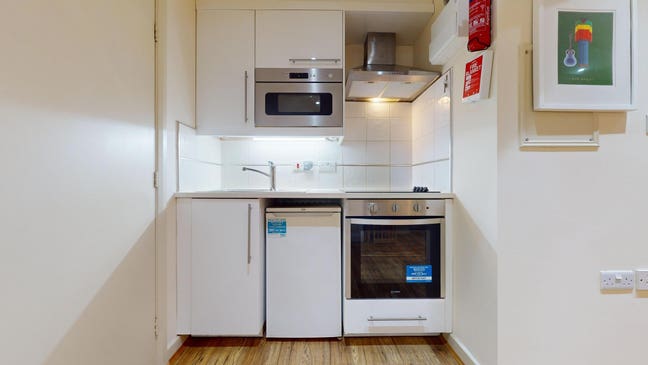 A Cosy Studio in Cricklewood-Some Bills Included Main Photo