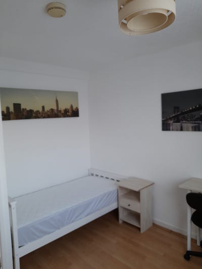 Single room for rent, all bills inc. Main Photo