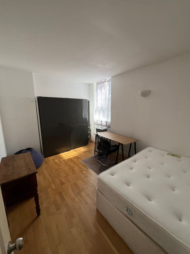 Short Stay Only! Double Room - Old St - Shoreditch Main Photo