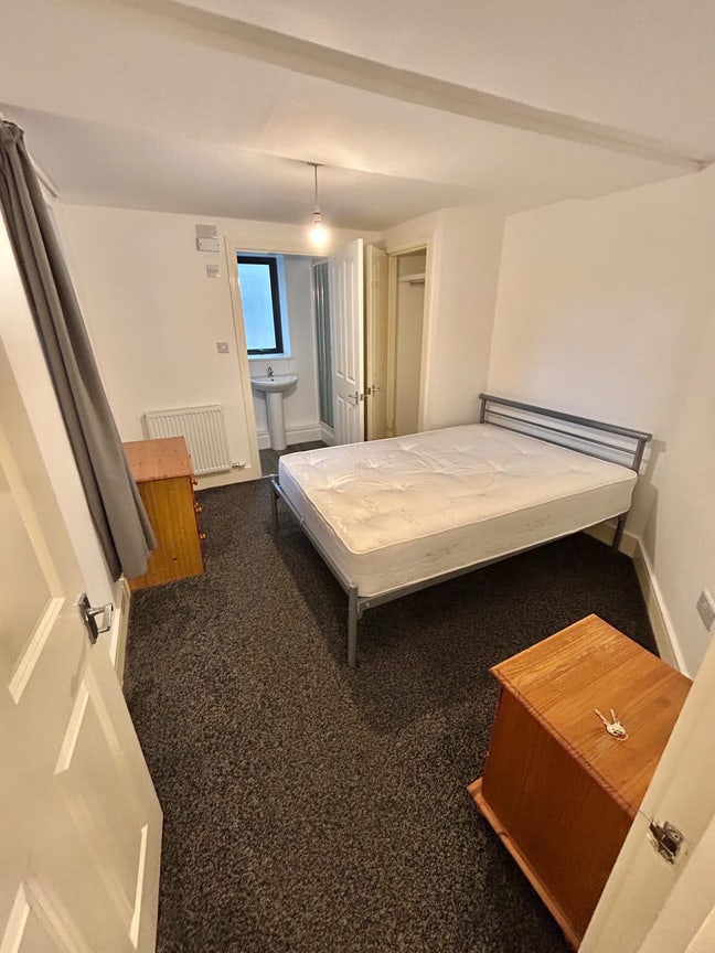 En Suite Double Room in Stockwell near tube  Main Photo