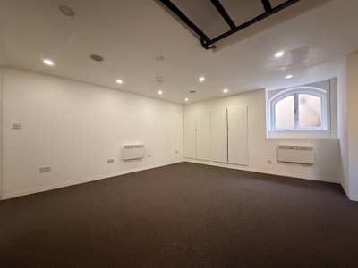 Fab studio apartment on Perry Vale Forest Hill Main Photo