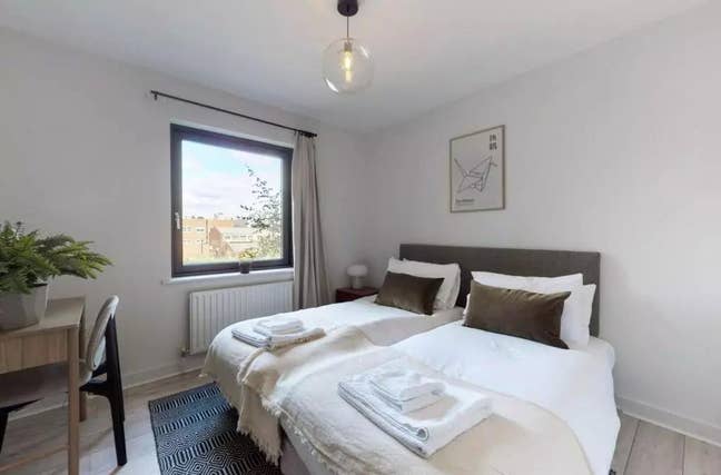 Bright Double Room for Sublet in Modern Flat with  Main Photo