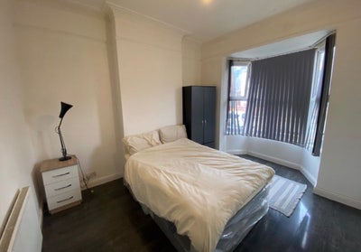 🚨DSS/UC Double Room 🚨 No Deposit 🚨 Main Photo