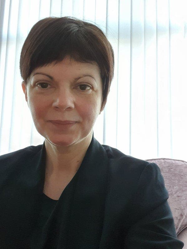 I am a professional female, working full-time... Main Photo