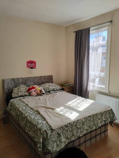 Double room in a 3 bed HMO house Main Photo